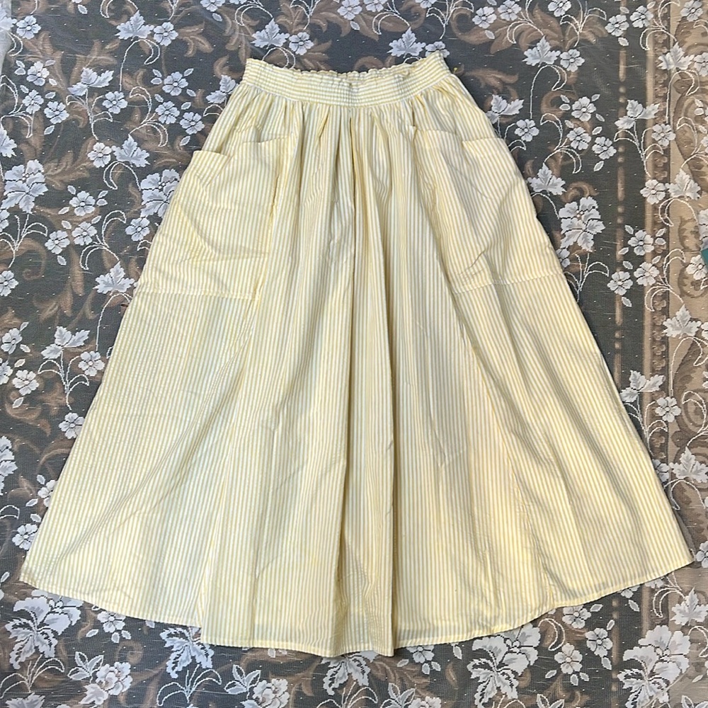 Nordstrom striped white and yellow skirt with pockets midi maxi